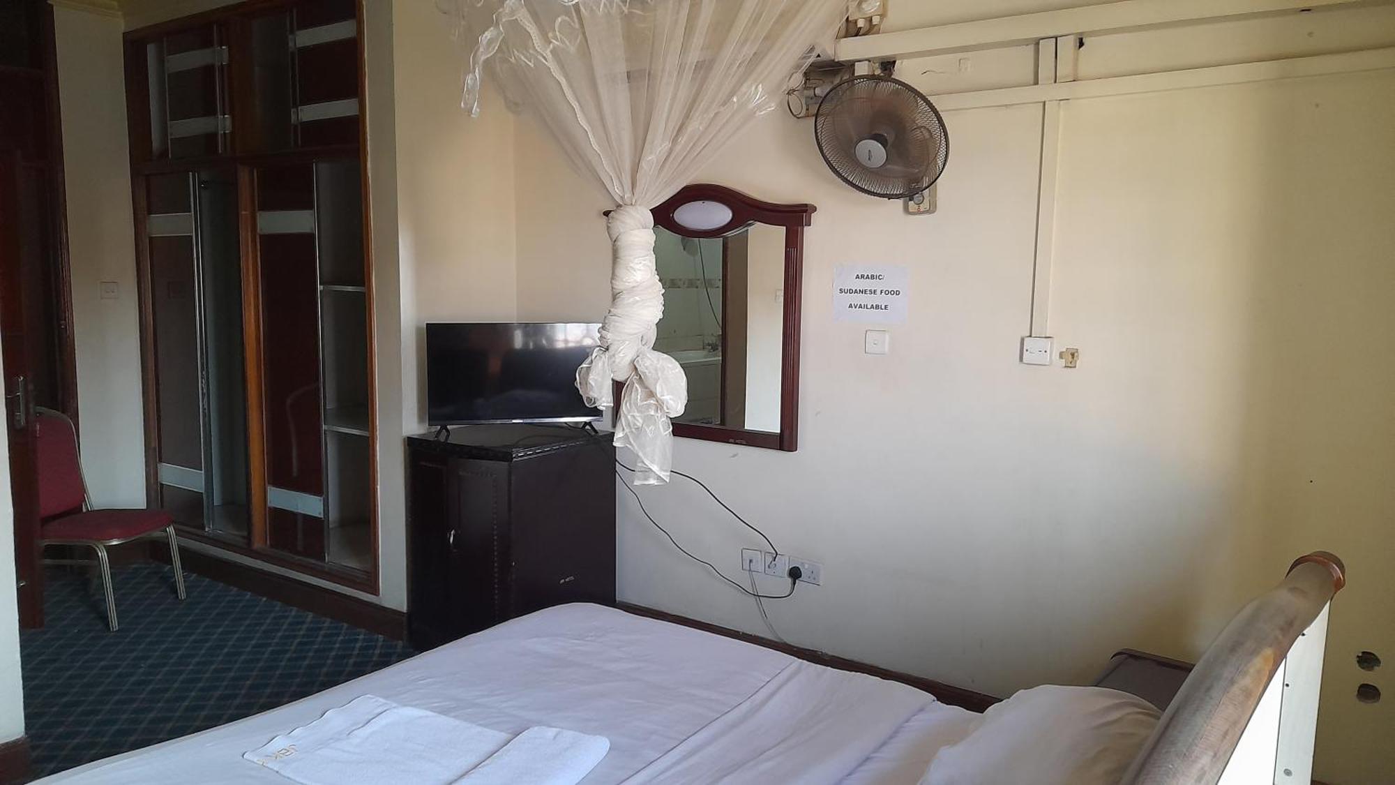New Jbk Hotel Kampala Exteriör bild